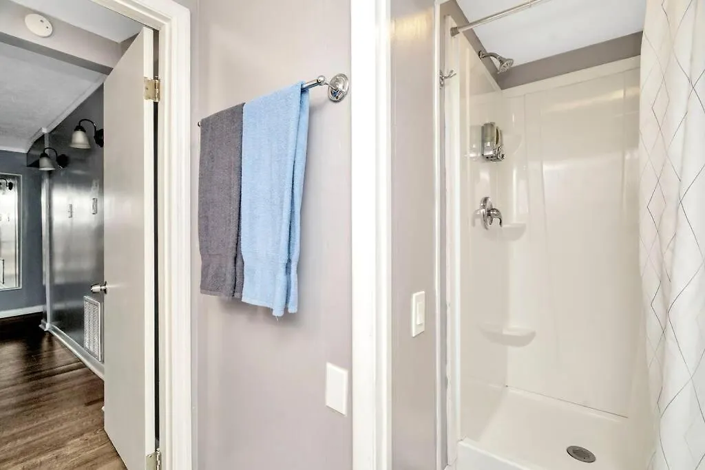 Cozy Bungalow With Patio & Grill, Private And Location Tampa Holiday home