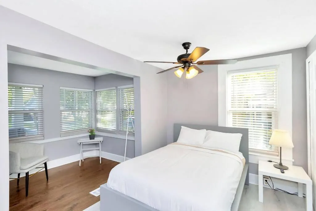 Cozy Bungalow With Patio & Grill, Private And Location Tampa 0*,